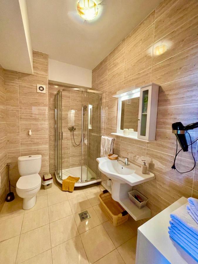 Aqua Vista Fratelli - Vedere Top La Mare Si Lac - Summerland Apartment มามายา ภายนอก รูปภาพ